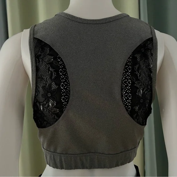 Top - Picture 3 of 7